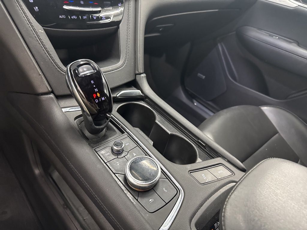Vehicle image 13 of 20