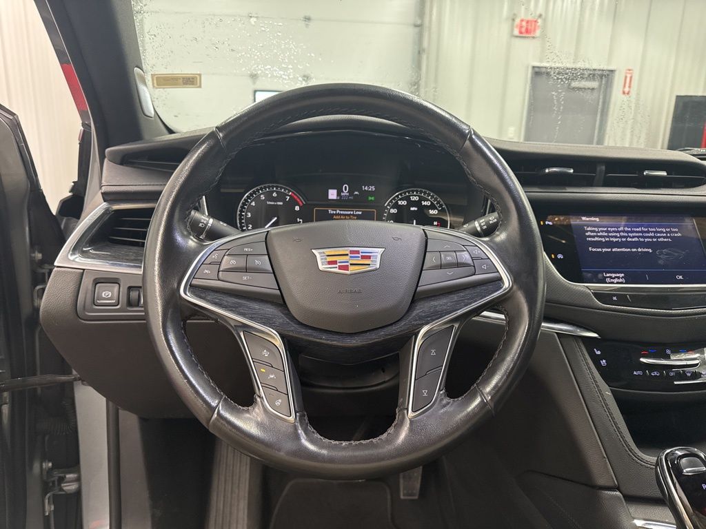 Vehicle image 9 of 20