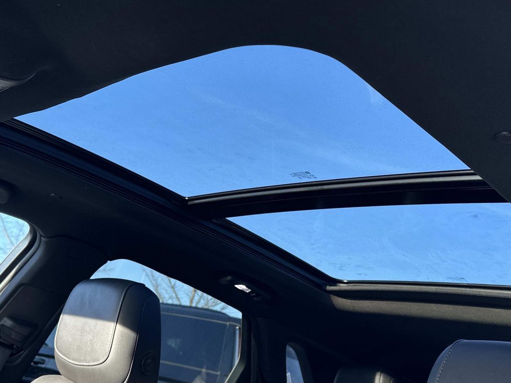 2023 Cadillac XT5 Premium Luxury Image 15 of 30