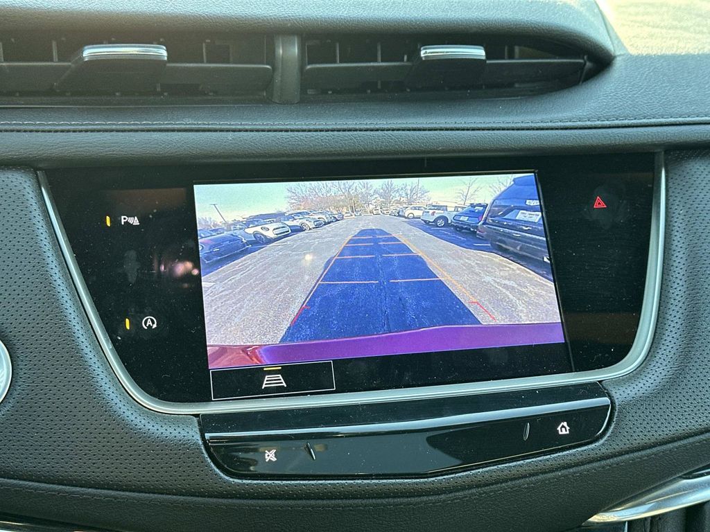 2023 Cadillac XT5 Premium Luxury Image 19 of 30