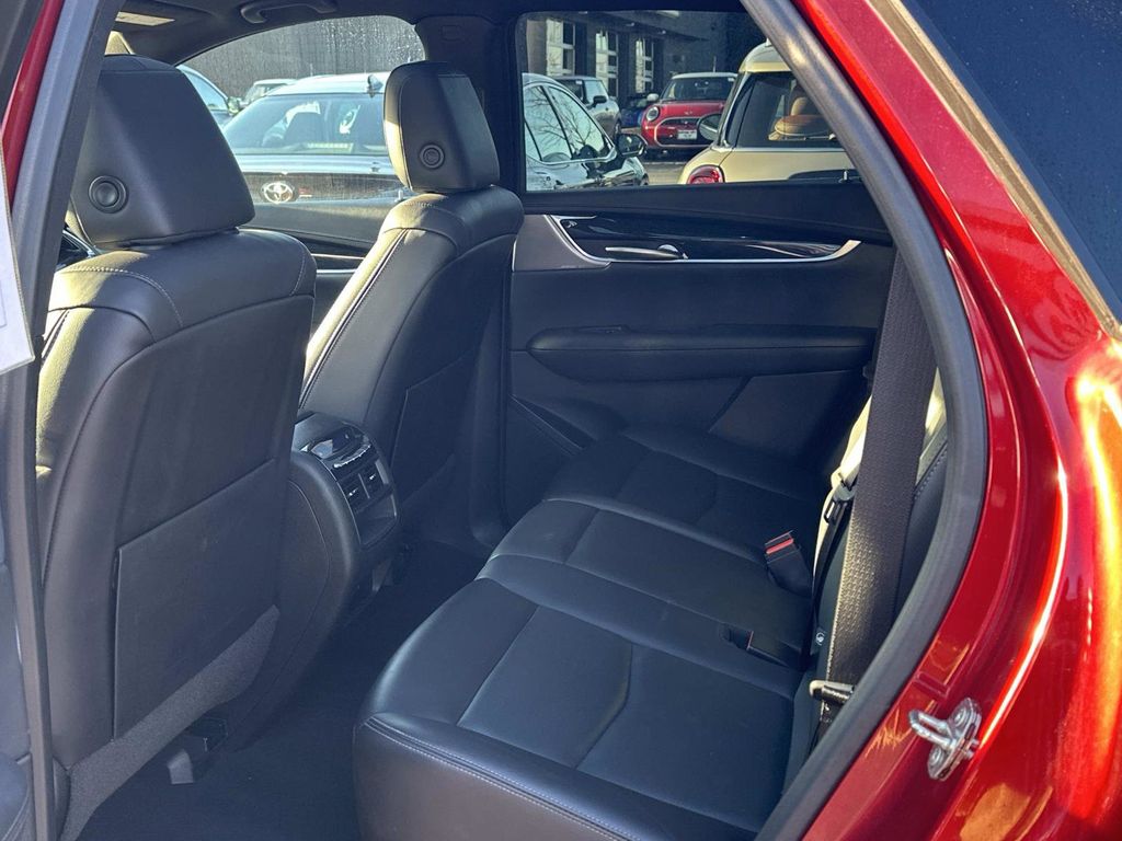 2023 Cadillac XT5 Premium Luxury Image 13 of 30