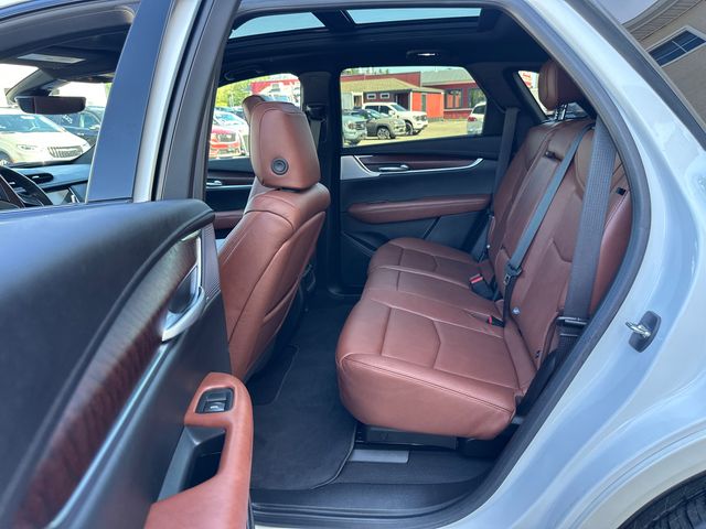 Vehicle image 11 of 30