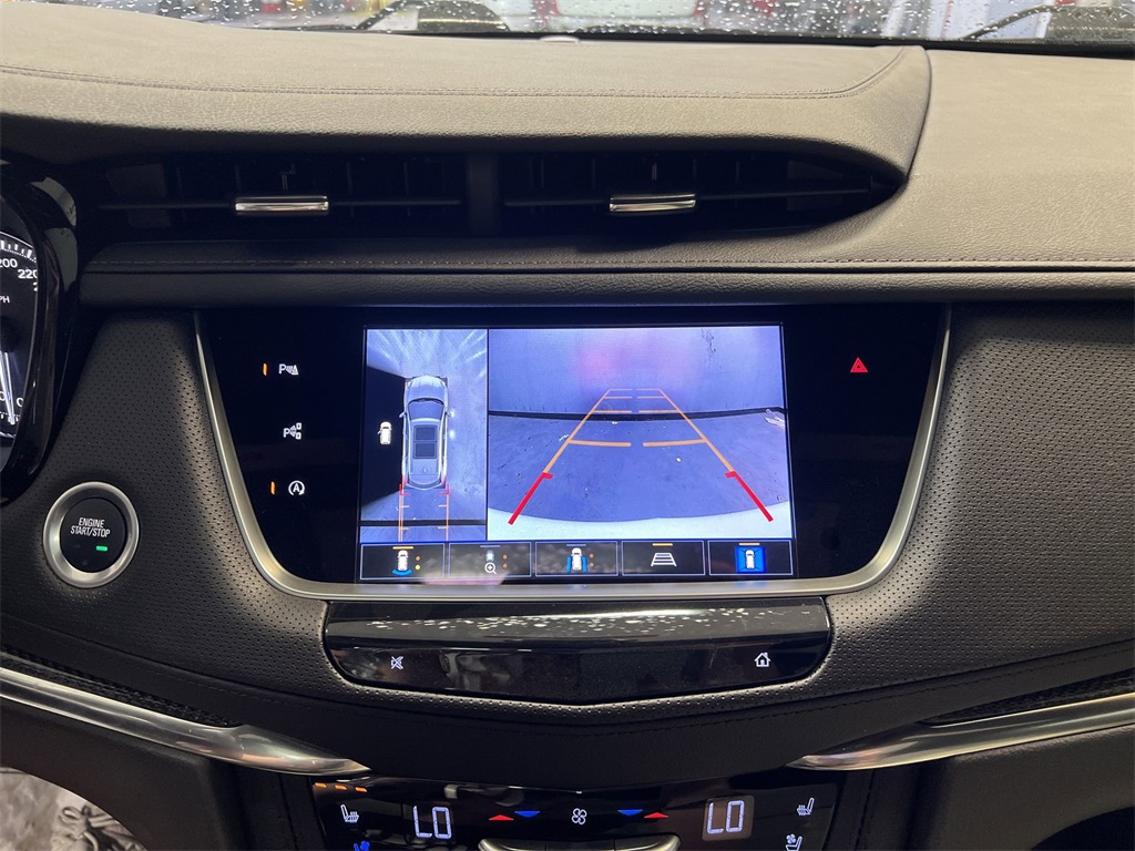 Vehicle image 22 of 33