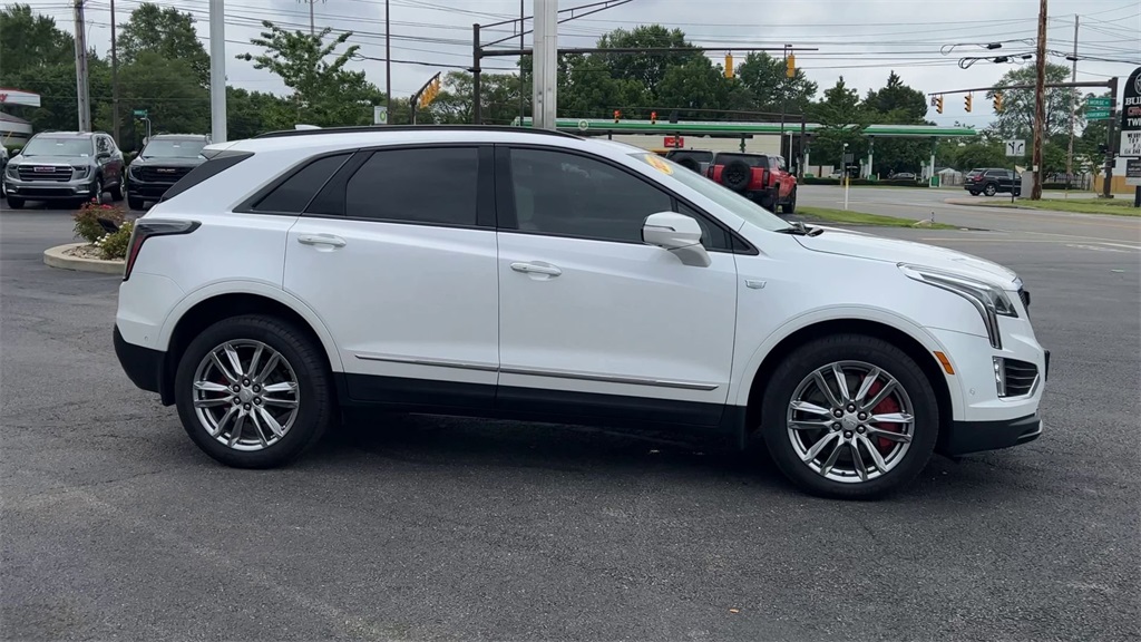 Vehicle image 5 of 33