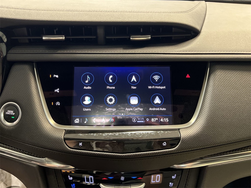 Vehicle image 21 of 33