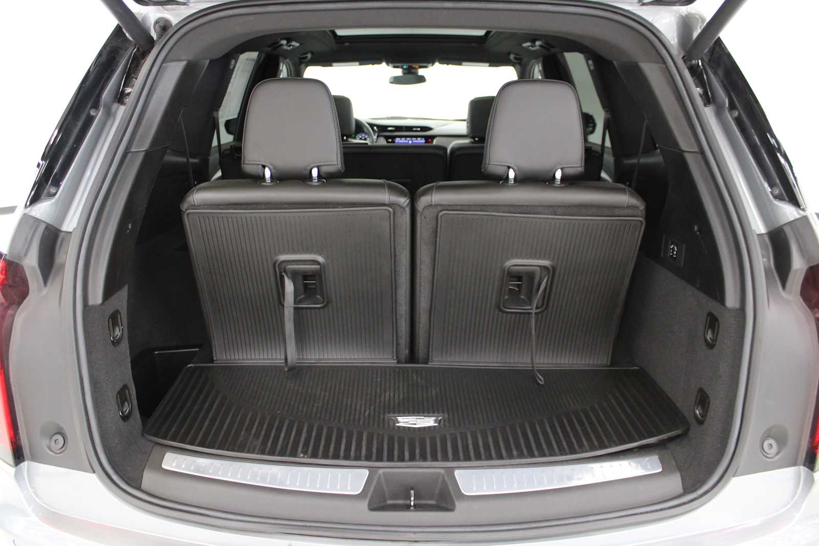 Vehicle image 9 of 46