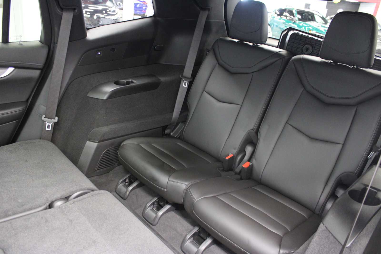 Vehicle image 44 of 46