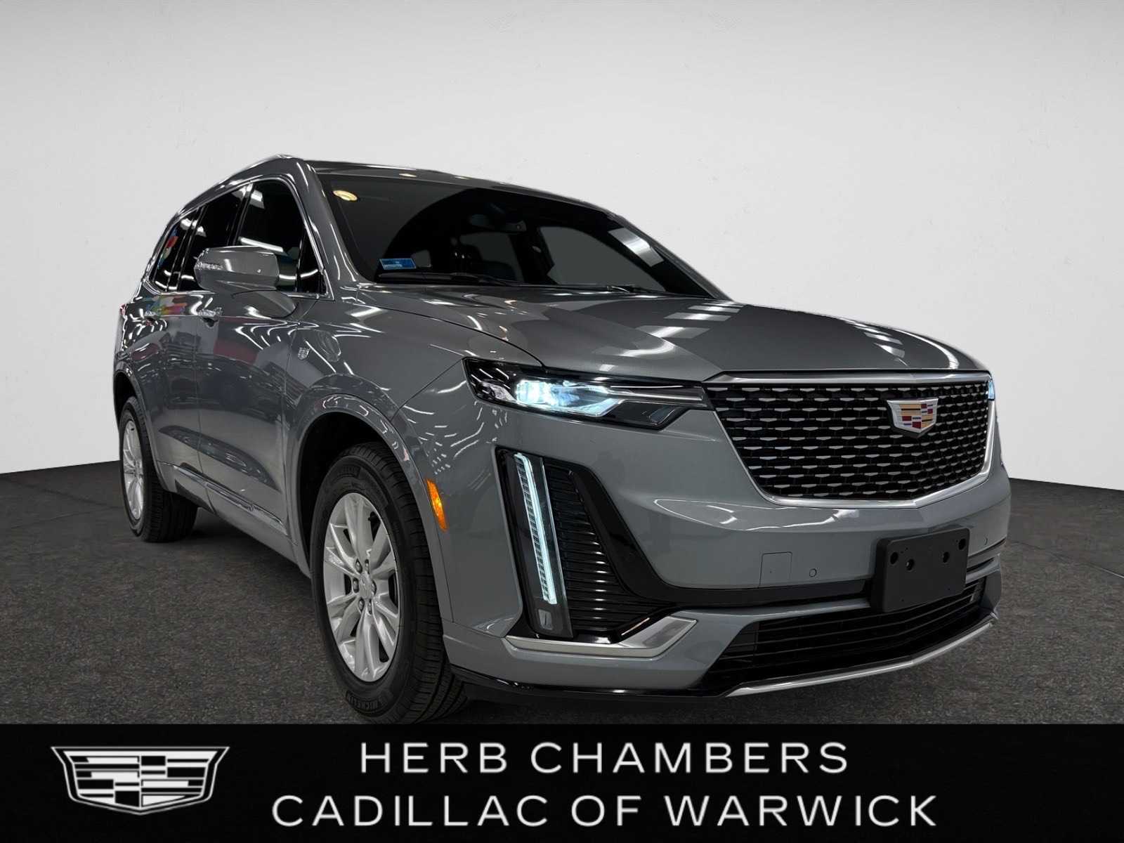 Vehicle image 2 of 46