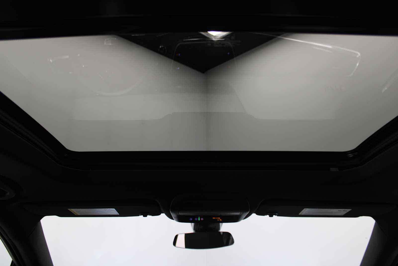 Vehicle image 20 of 46