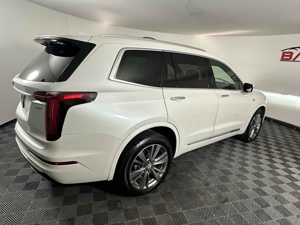 Vehicle image 9 of 45