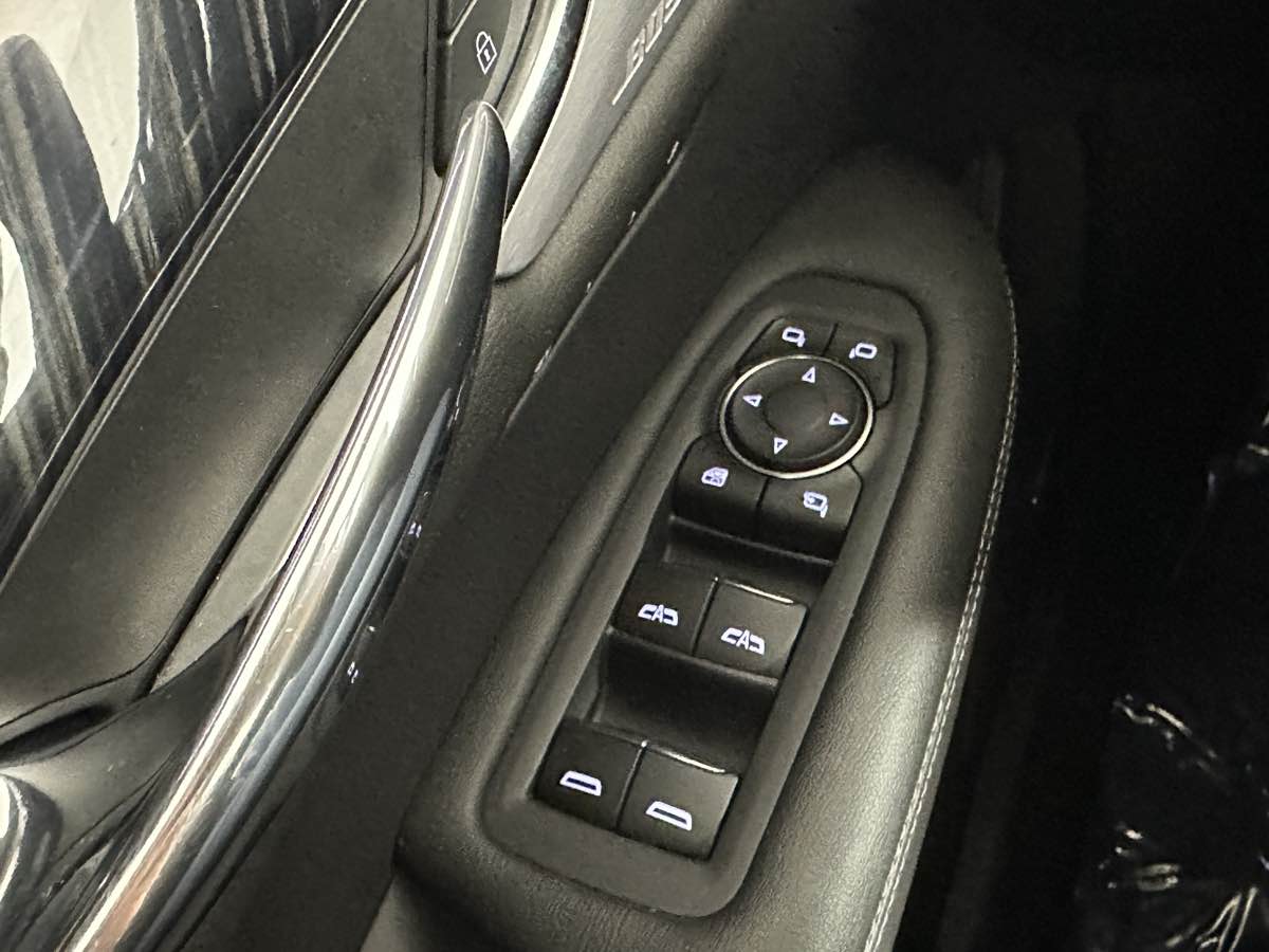 Vehicle image 42 of 45