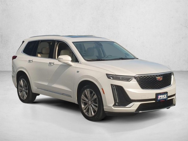 2023 Cadillac XT6 Premium Luxury Image 3 of 28