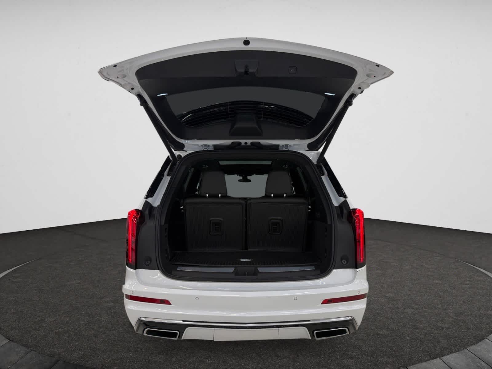 Vehicle image 11 of 47