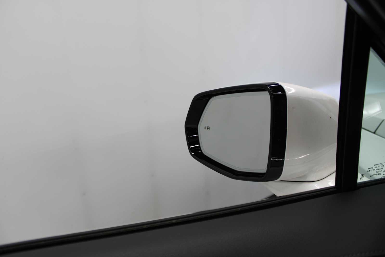 Vehicle image 36 of 47