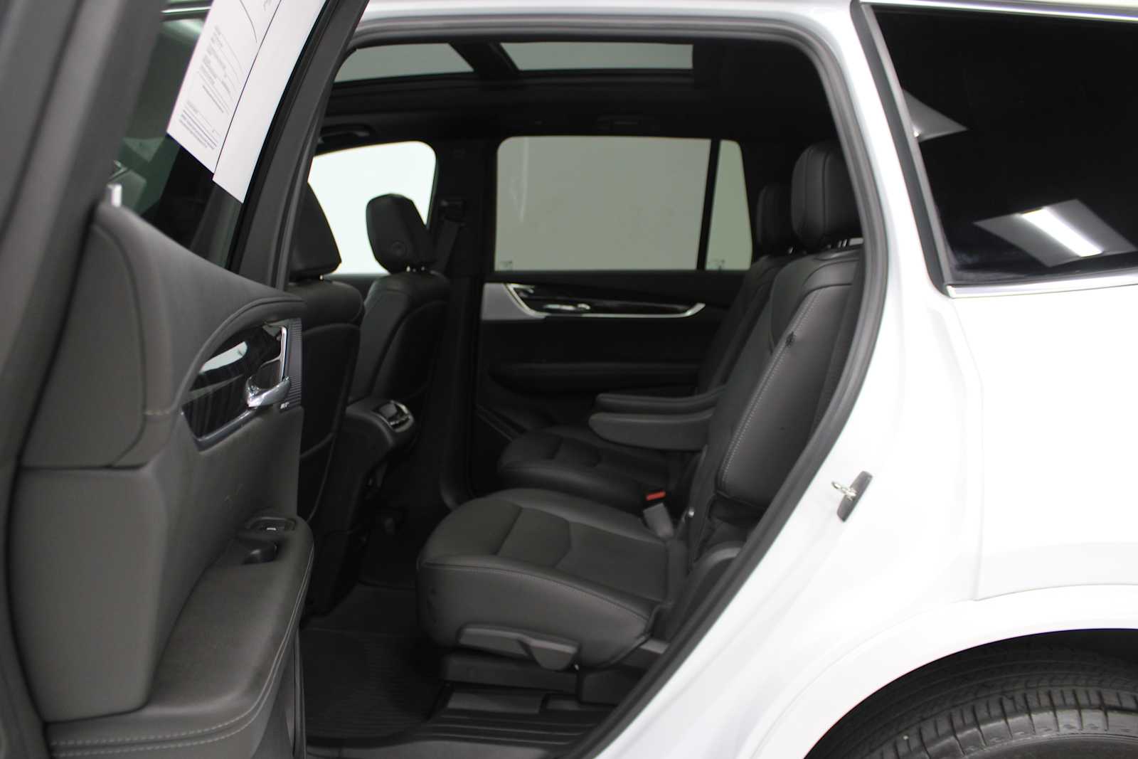 Vehicle image 15 of 47