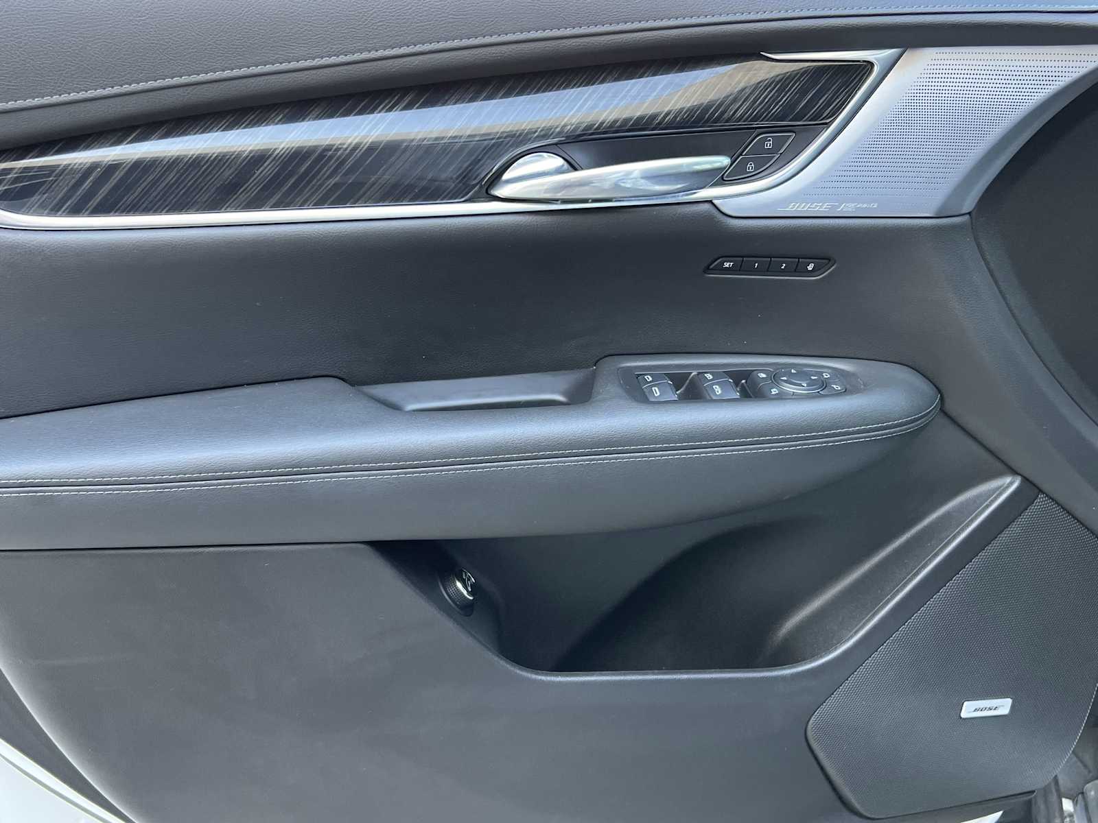 Vehicle image 13 of 36