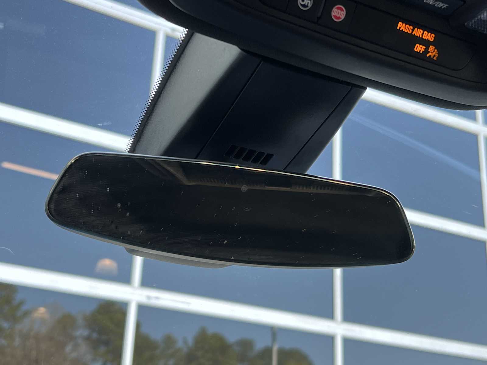 Vehicle image 26 of 36