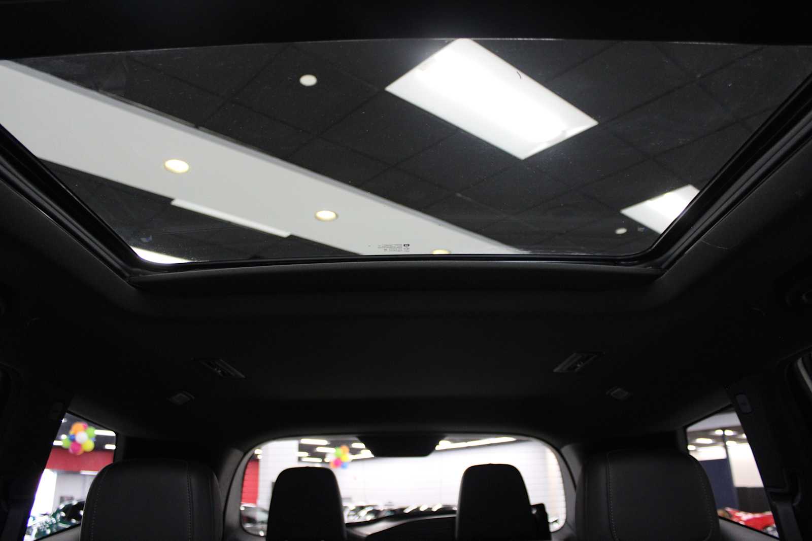 Vehicle image 45 of 48