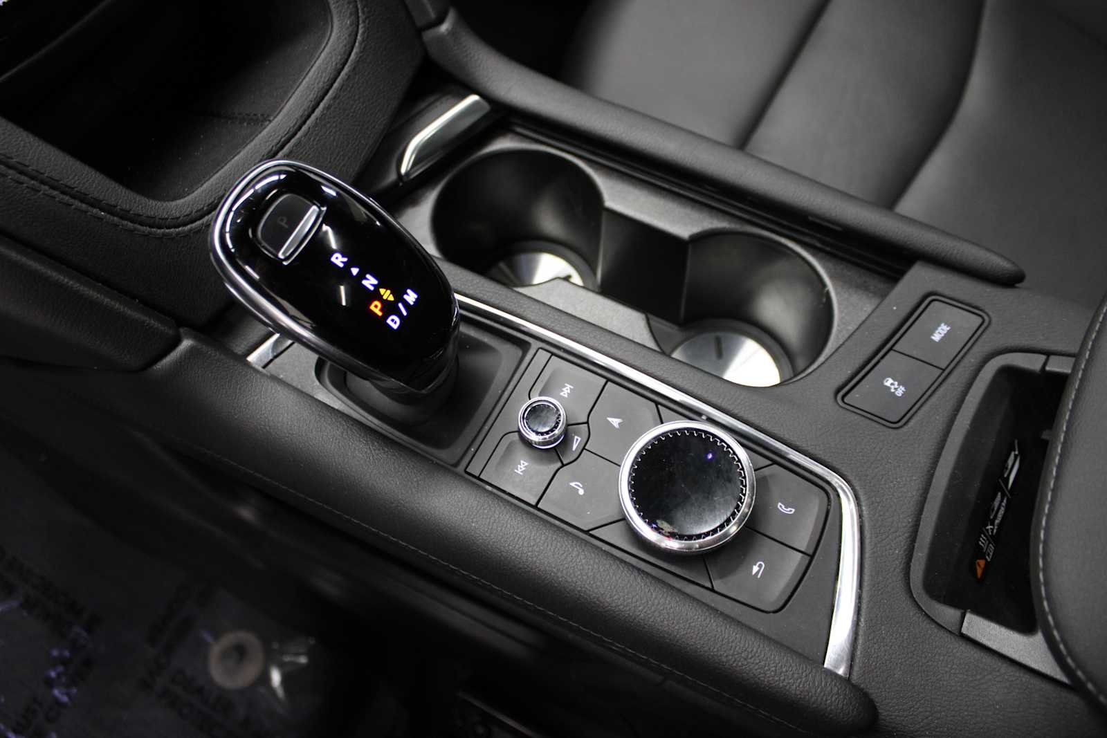 Vehicle image 38 of 48
