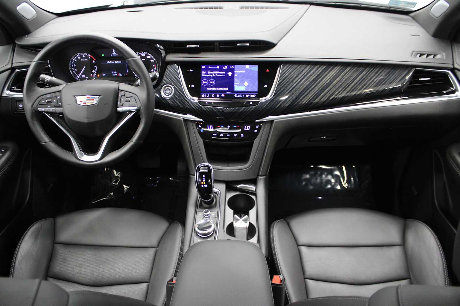 Vehicle image 21 of 48