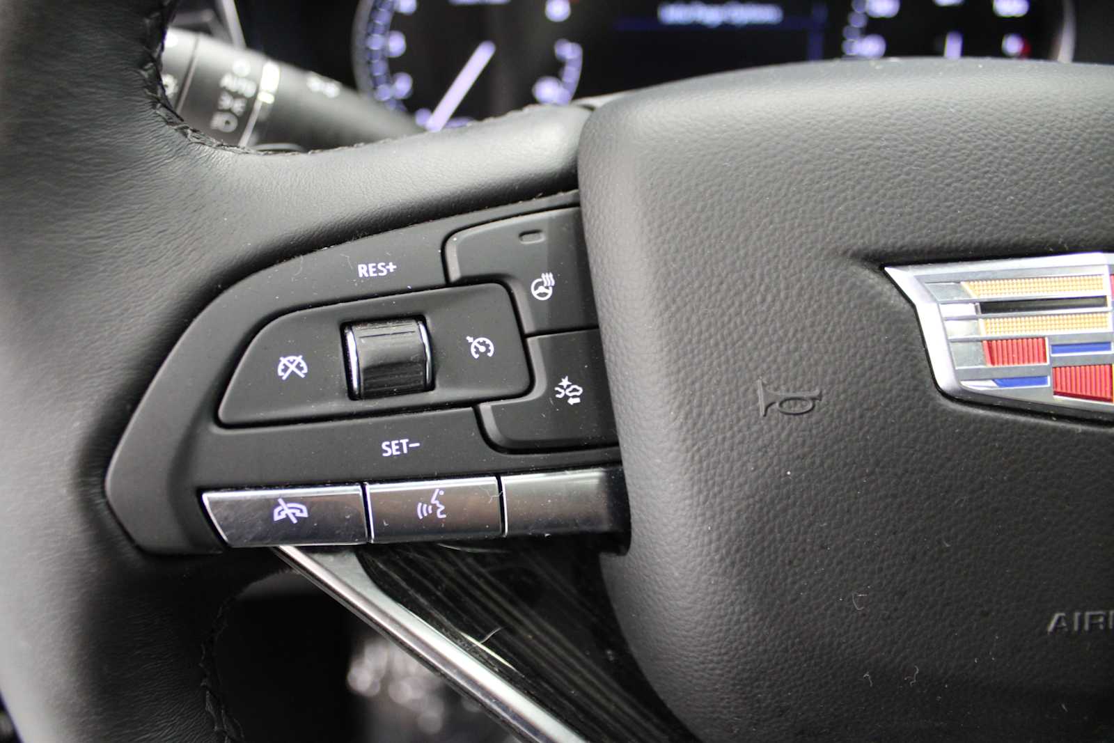 Vehicle image 24 of 48
