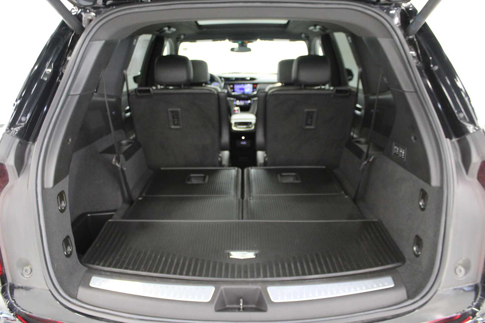 Vehicle image 11 of 48