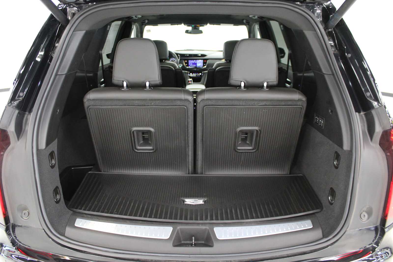 Vehicle image 10 of 48