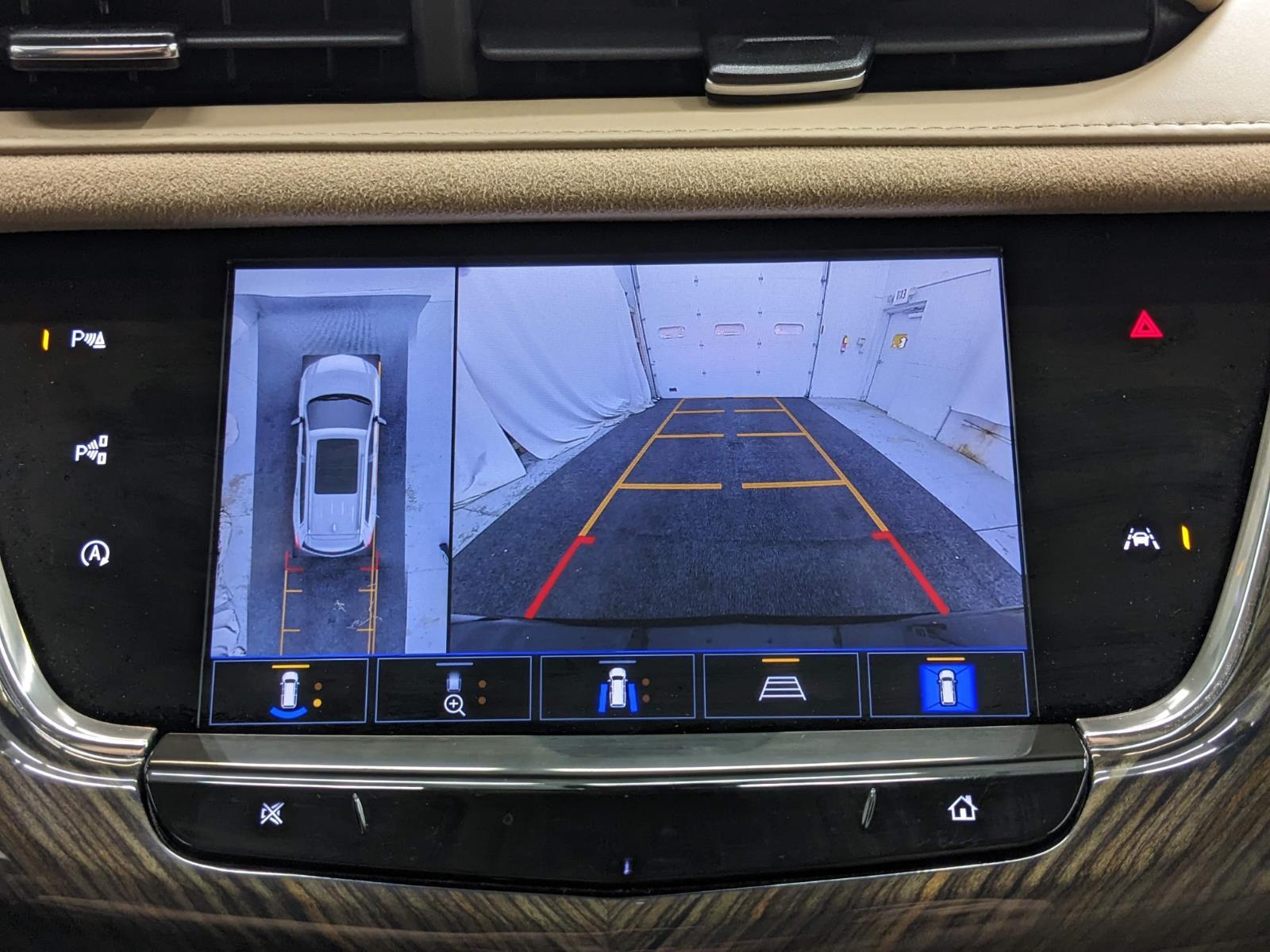 Vehicle image 23 of 50
