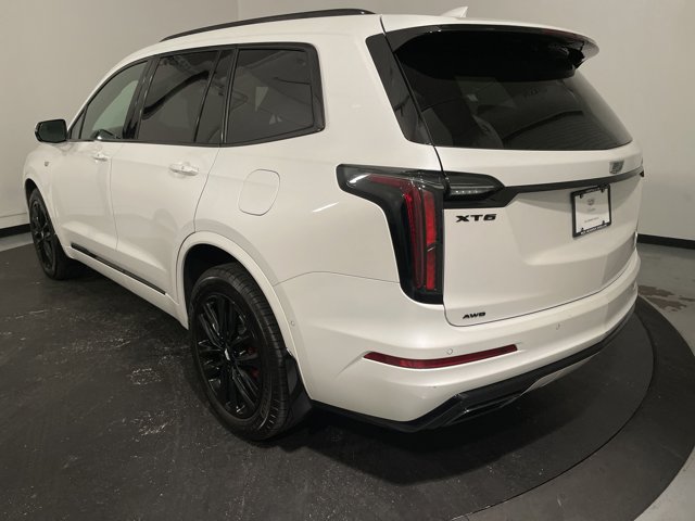Vehicle image 6 of 37