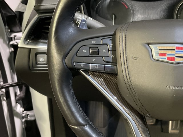 Vehicle image 17 of 37