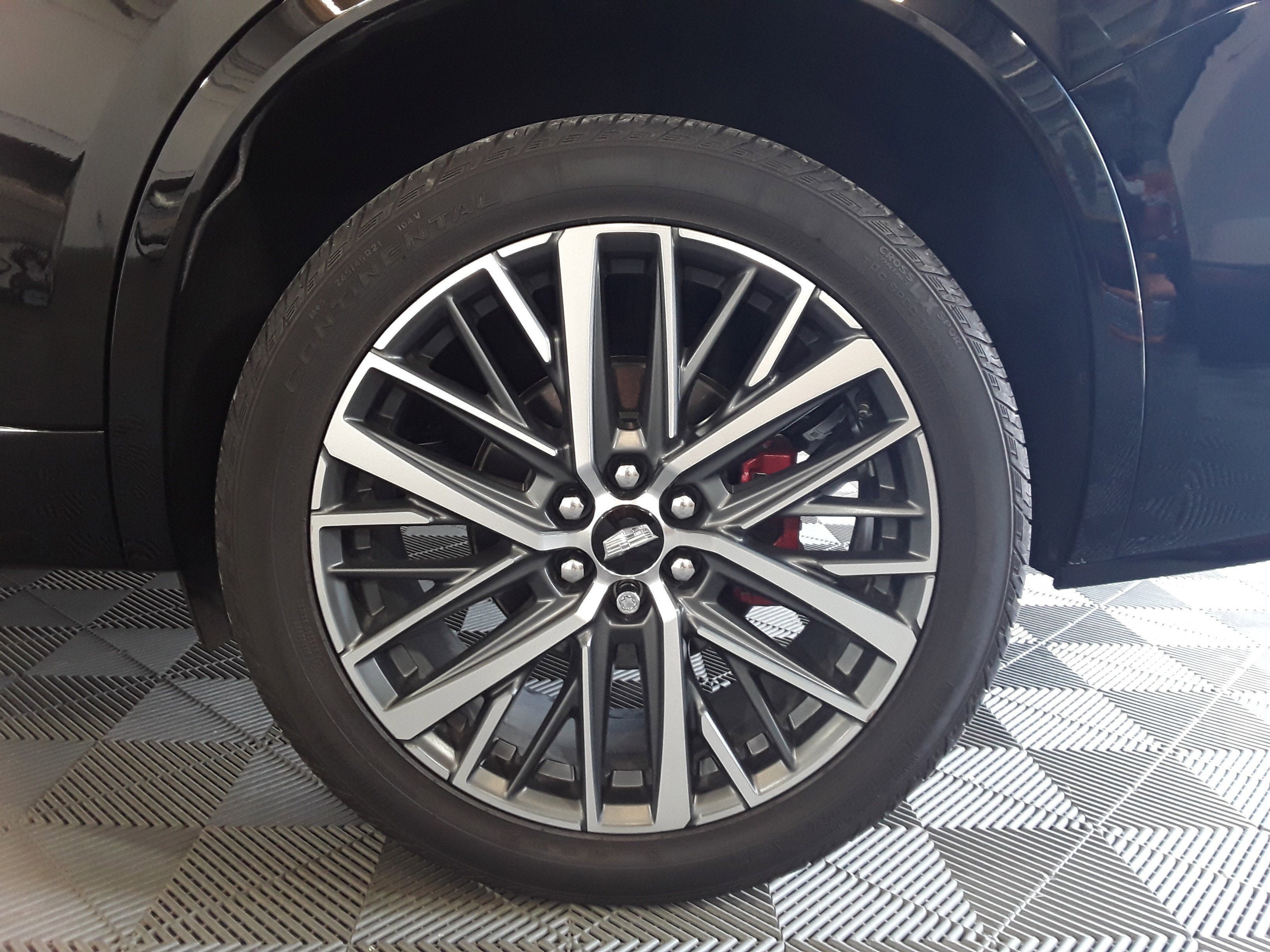 Vehicle image 9 of 34
