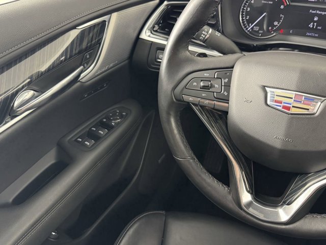 Vehicle image 21 of 36