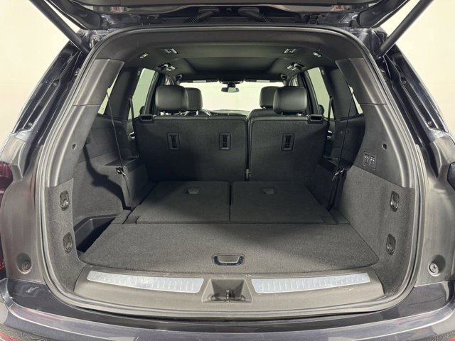 Vehicle image 12 of 36