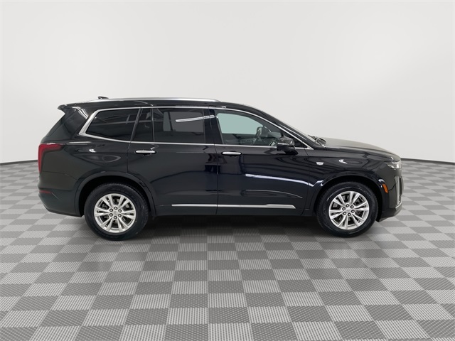 Vehicle image 8 of 27