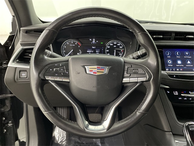 Vehicle image 25 of 27