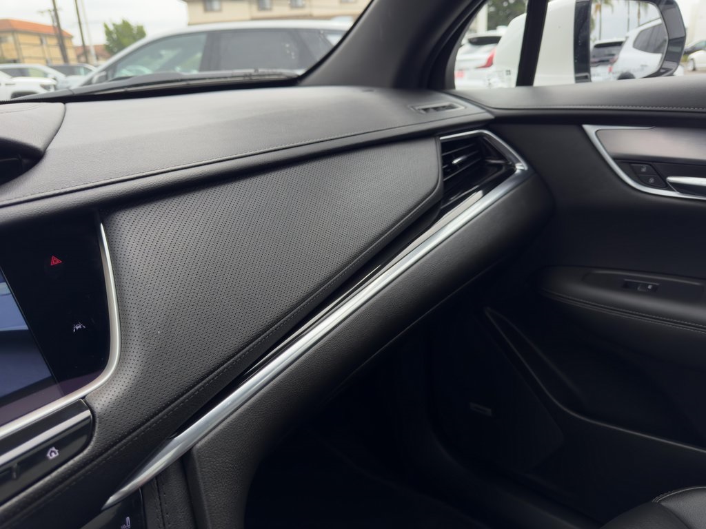 Vehicle image 15 of 29