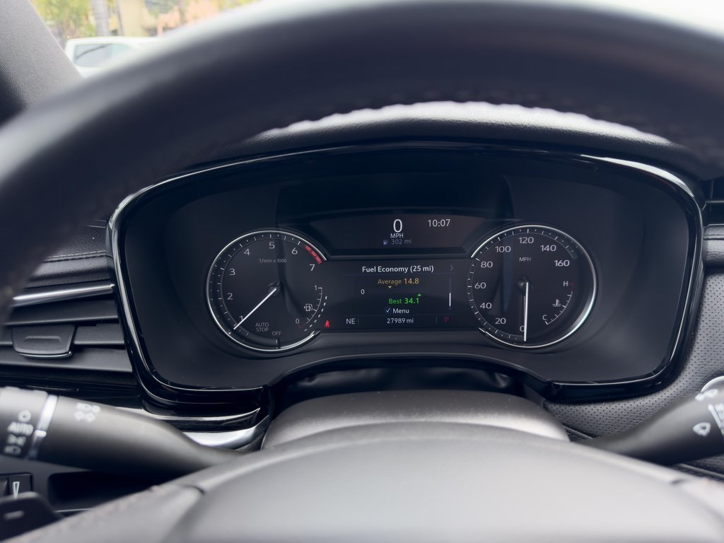 Vehicle image 17 of 29