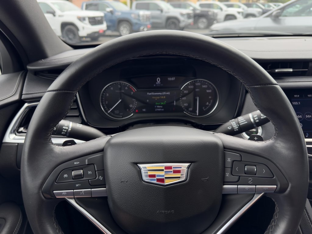 Vehicle image 27 of 29