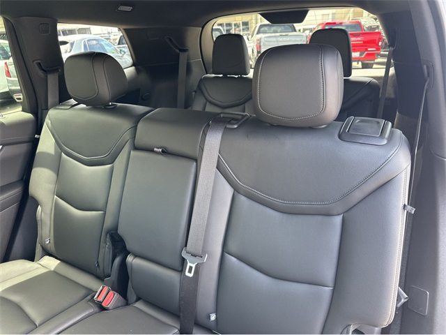 Vehicle image 7 of 23