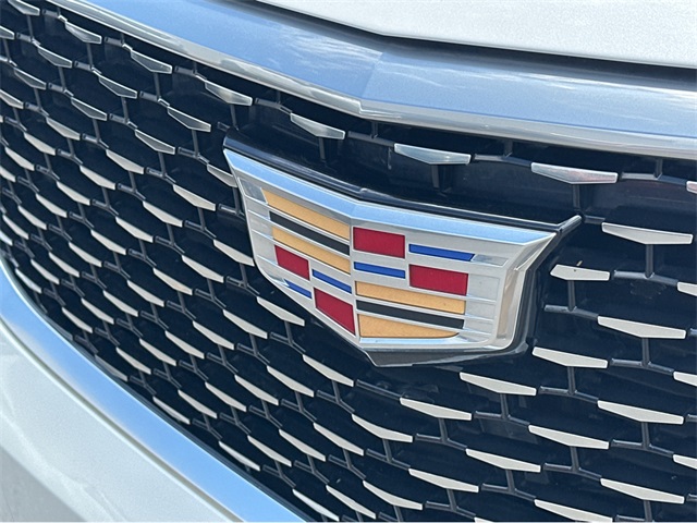 Vehicle image 21 of 23