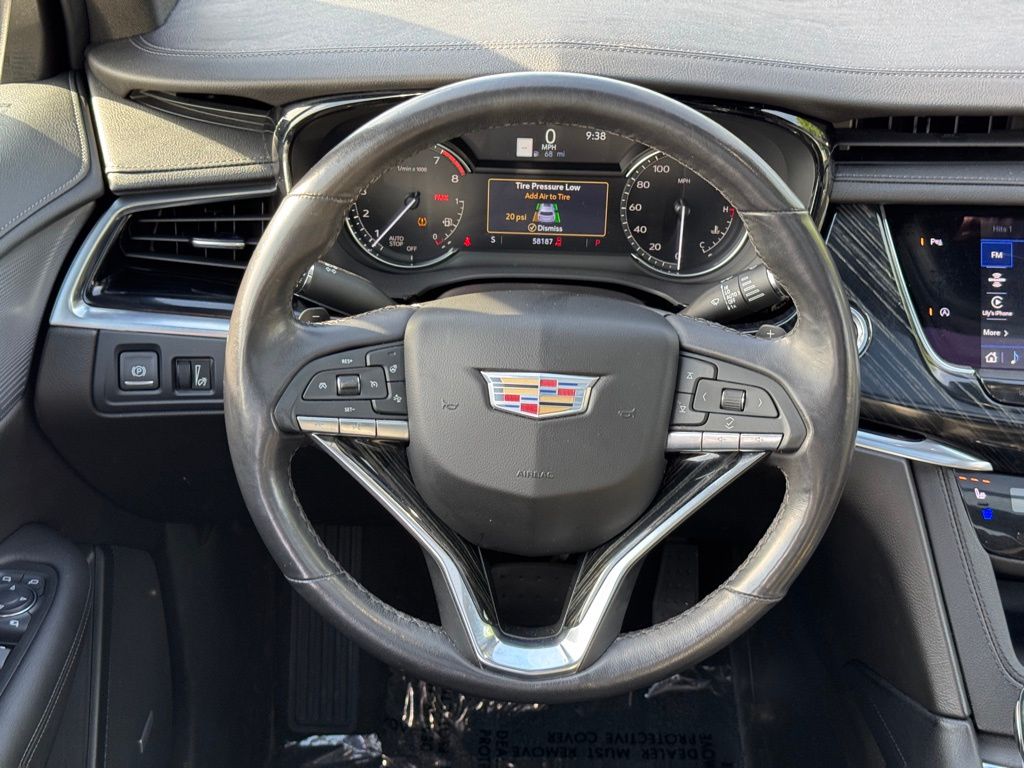 Vehicle image 17 of 35