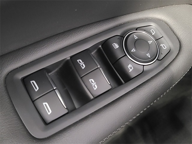 Vehicle image 36 of 44