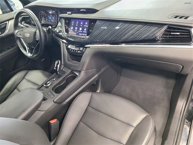 Vehicle image 19 of 44