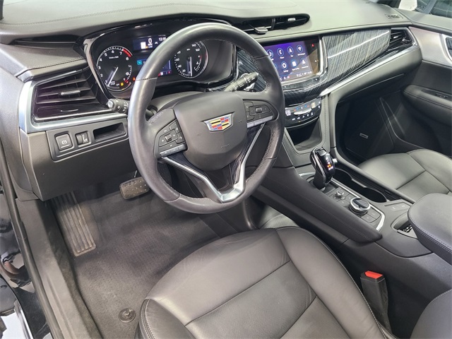 Vehicle image 14 of 44