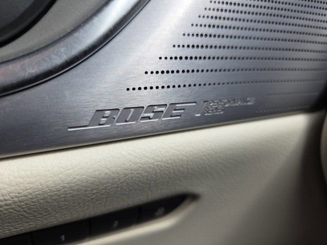 Vehicle image 24 of 31