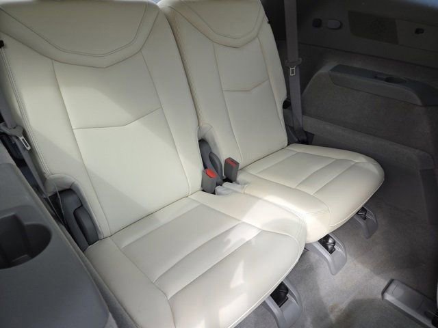 Vehicle image 12 of 31
