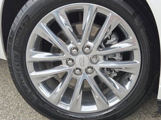 Vehicle image 8 of 31
