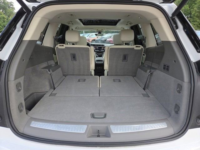Vehicle image 10 of 31