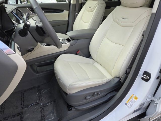 Vehicle image 13 of 31