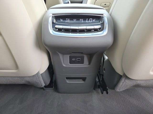 Vehicle image 20 of 31